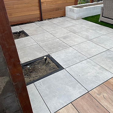 Outlet DUMP Partij Edam / Almere: Ca. 47 m2 Edam / 51 m2  Almere Actietegel keramiek op beton Fra