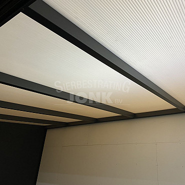 Showroom Model Zwanenburg: Aluxe Topline Veranda  500cm x 350cm