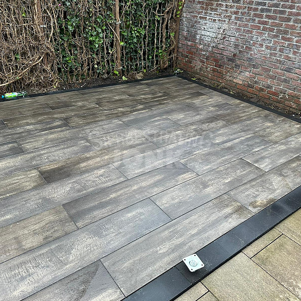 Restpartij Edam: ca. 35.28 m2 en 7,54m2 Schagen Keramisch Buitenparket 30x120x3 cm Ebony Handelskwal