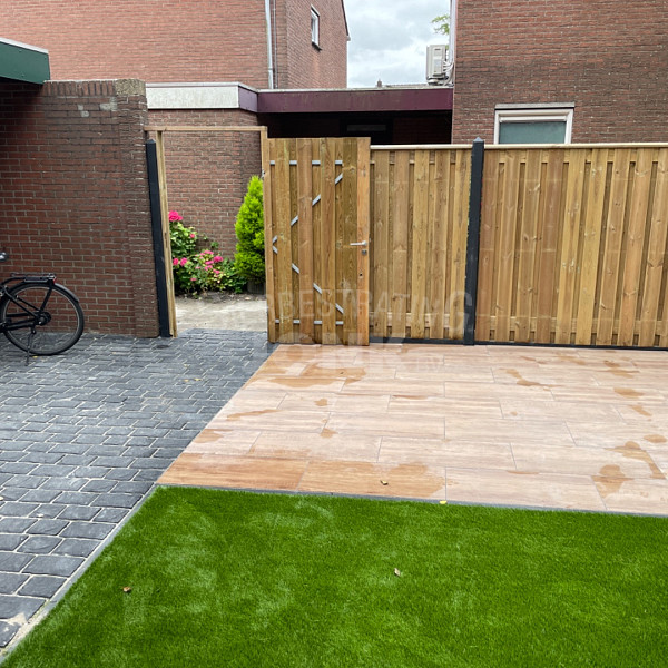 Outletpartij: Actietegel keramiek op beton 40x80x4 cm Ruby Dark (nog 36m2 voorraad Zwanenburg)