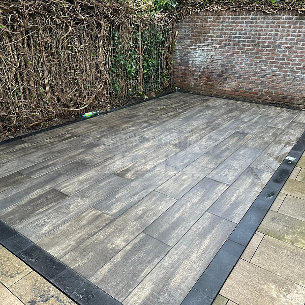 Restpartij Edam: ca. 35.28 m2 en 7,54m2 Schagen Keramisch Buitenparket 30x120x3 cm Ebony Handelskwal