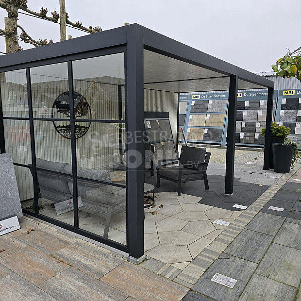 Restpartij Almere:  Showroom model Hillhout Allure Buitenverblijf  593cm x 302cm